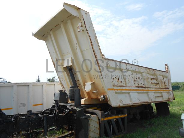 Tipper Truck 26t (6X4)