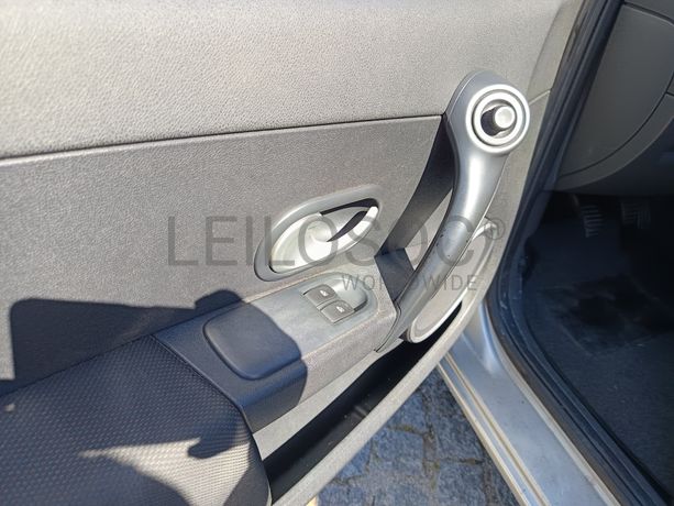 Renault Clio 1.5 dCi · Ano 2008