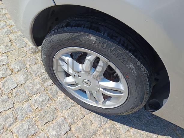 Renault Clio 1.5 dCi · Ano 2008