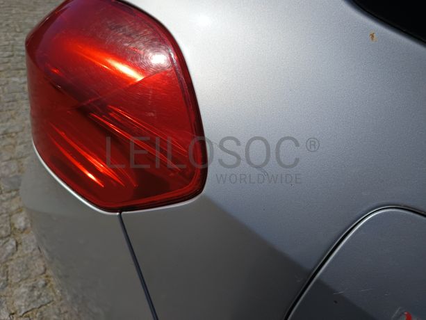 Renault Clio 1.5 dCi · Ano 2008