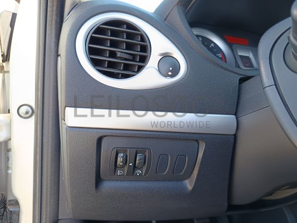 Renault Clio 1.5 dCi · Ano 2008