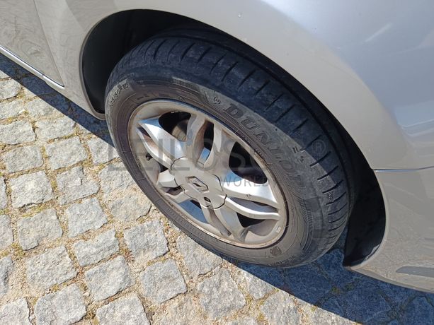 Renault Clio 1.5 dCi · Ano 2008