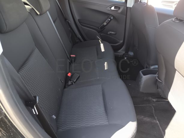 Peugeot 208 1.6 HDi · Ano 2018