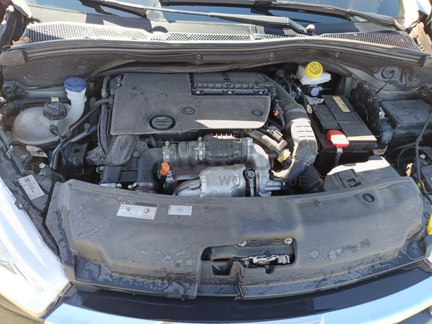 Peugeot 208 1.6 HDi · Ano 2018