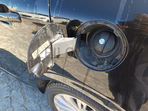 Peugeot 208 1.6 HDi · Ano 2018