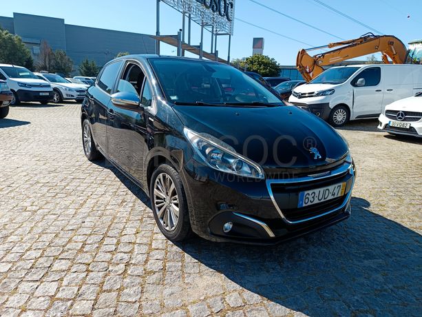 Peugeot 208 1.6 HDi · Ano 2018