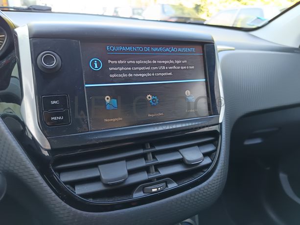 Peugeot 208 1.6 HDi · Ano 2018