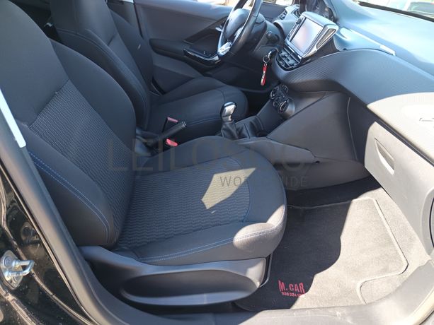 Peugeot 208 1.6 HDi · Ano 2018
