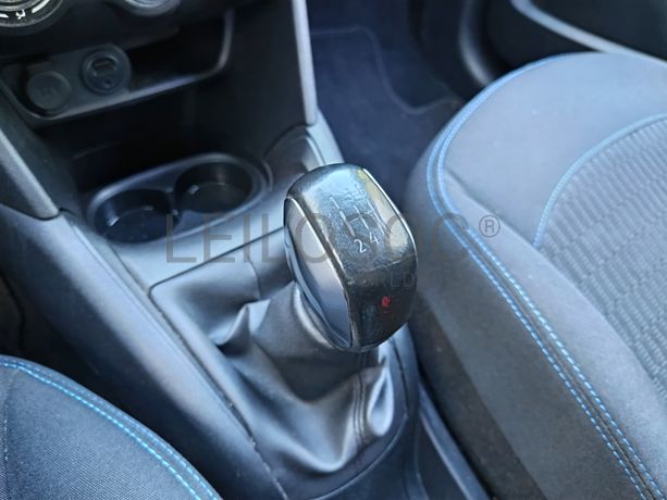 Peugeot 208 1.6 HDi · Ano 2018