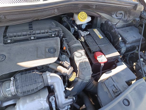 Peugeot 208 1.6 HDi · Ano 2018