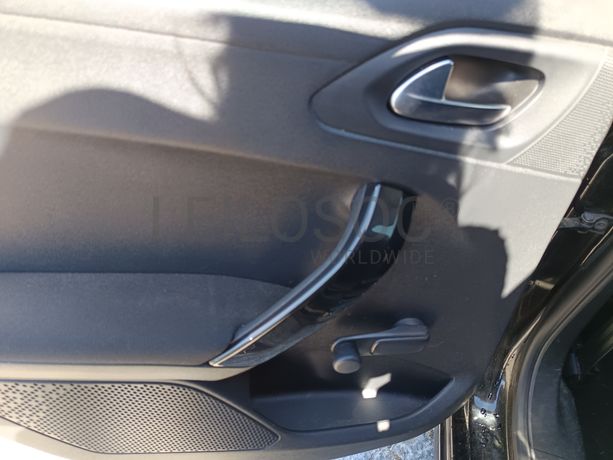 Peugeot 208 1.6 HDi · Ano 2018