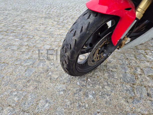 Honda CBR 600F 2011 · Ano 2012