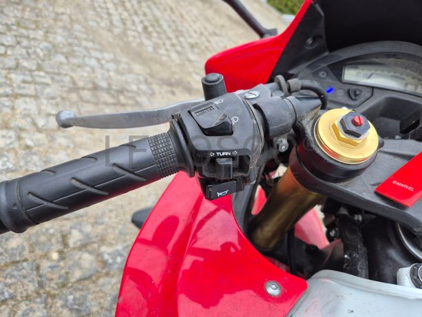 Honda CBR 600F 2011 · Ano 2012