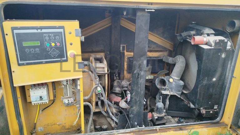 Gerador Caterpillar DE110E2