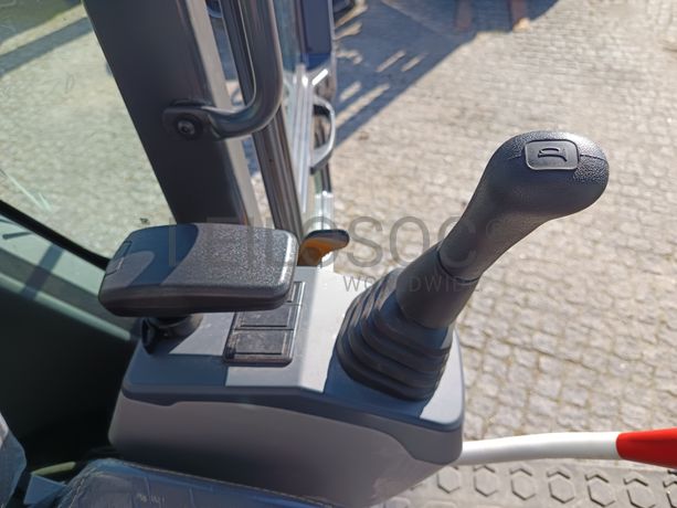 Giratória XCMG · Ano 2024