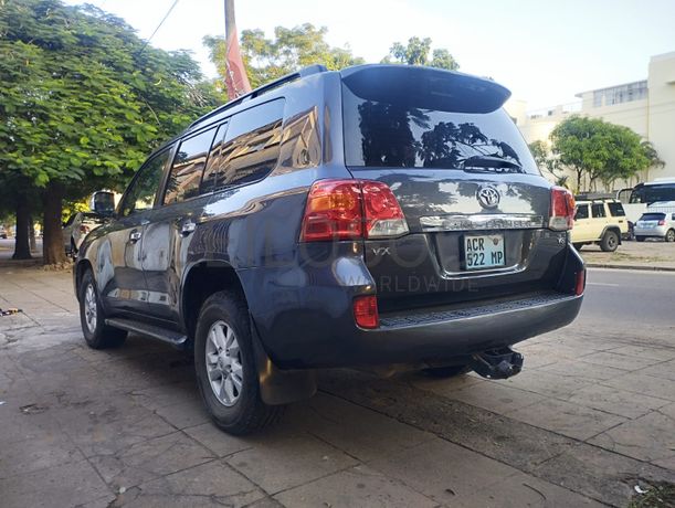 Toyota/Land Cruiser VX - V8