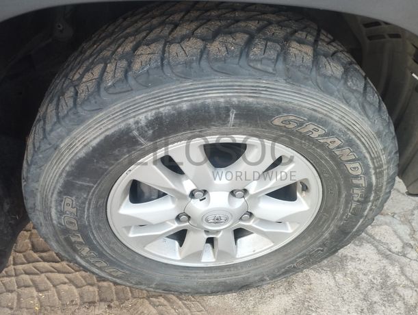 Toyota/Land Cruiser VX - V8