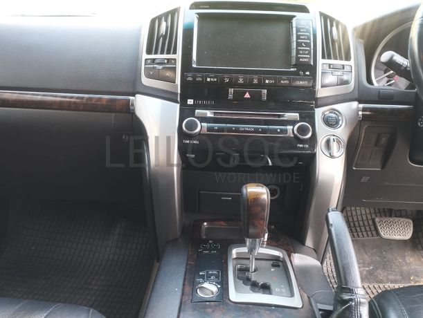 Toyota/Land Cruiser VX - V8