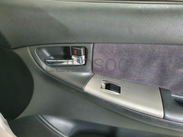 Toyota Corolla VVT-i · Ano 2002  