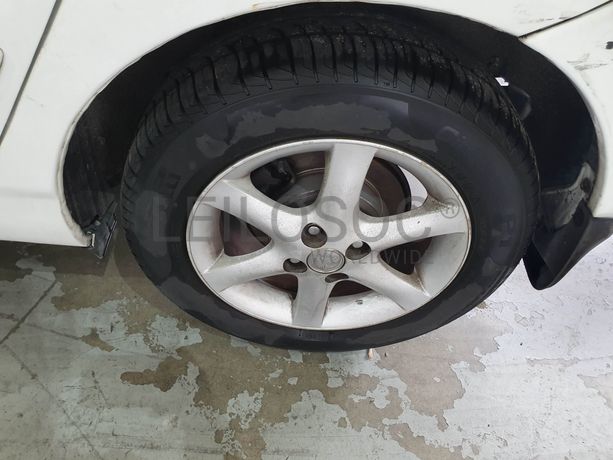 Toyota Corolla VVT-i · Ano 2002  