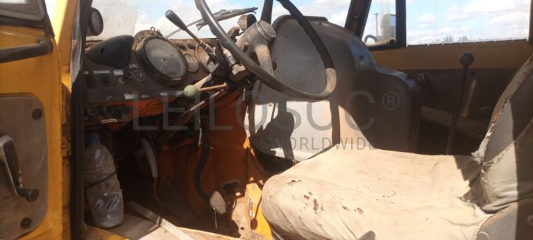 Camião Mercedes Benz Unimog