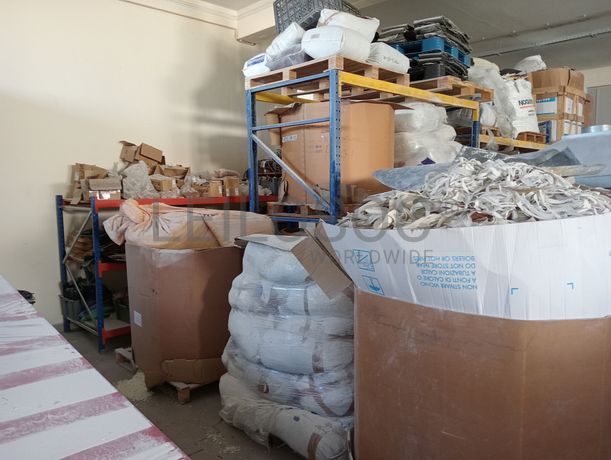 Estantes Industriais · Matéria-Prima