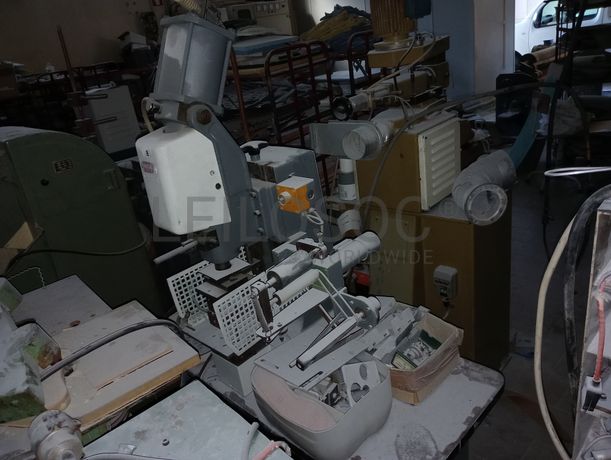 Máquina de fazer marcações de solas