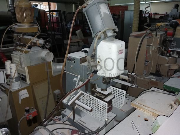 Máquina de fazer marcações de solas