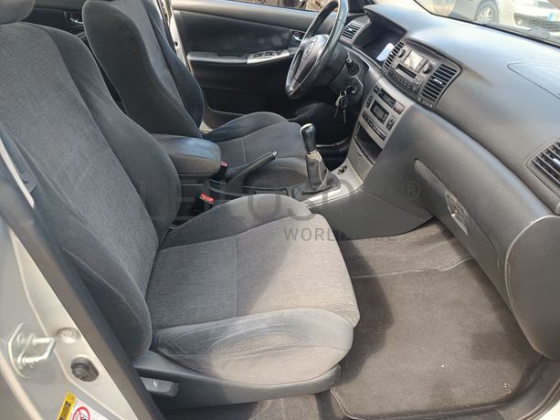Toyota Corolla · Ano 2003