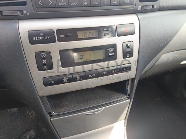 Toyota Corolla · Ano 2003