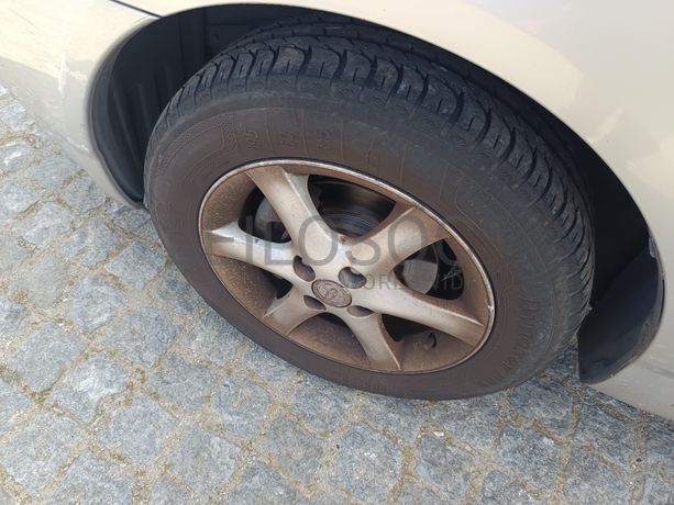 Toyota Corolla · Ano 2003