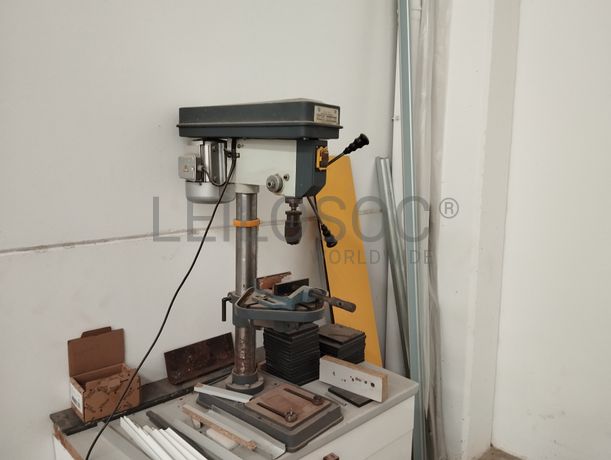 Engenho de Furar de Bancada