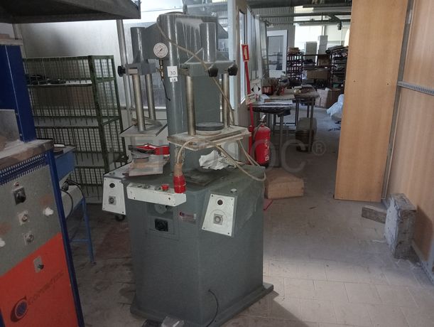 Equipamentos para a Indústria do Calçado