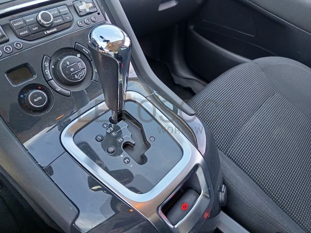 Peugeot 5008 · Ano 2016