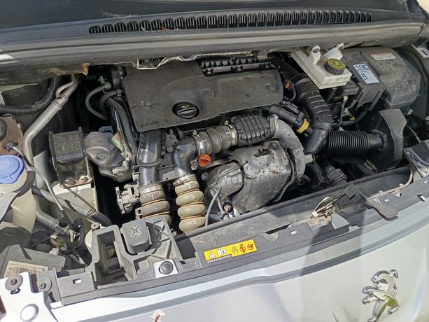 Peugeot 5008 · Ano 2016