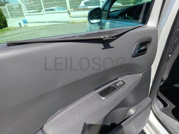 Peugeot 5008 · Ano 2016