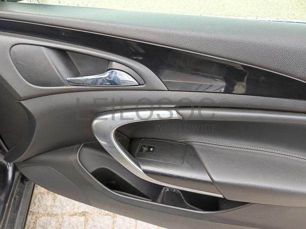 Opel Insígnia · Ano  2011 