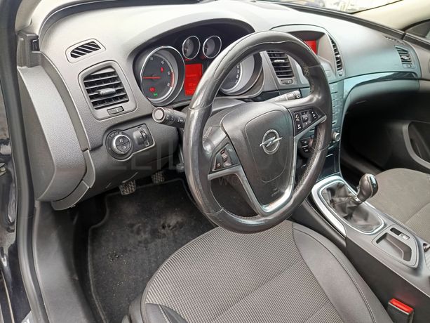 Opel Insígnia · Ano  2011 