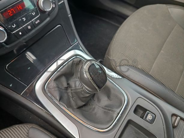 Opel Insígnia · Ano  2011 