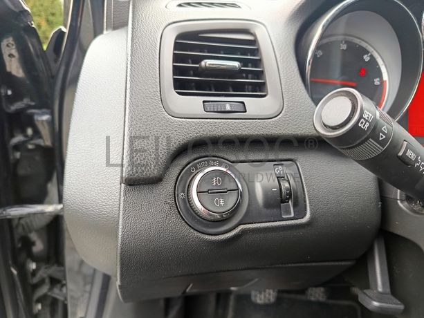 Opel Insígnia · Ano  2011 
