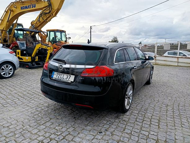 Opel Insígnia · Ano  2011 