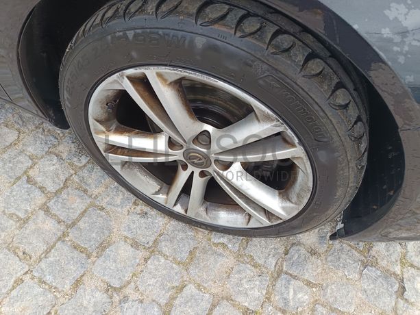 Opel Insígnia · Ano  2011 