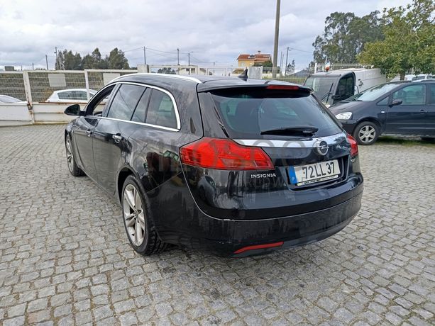 Opel Insígnia · Ano  2011 