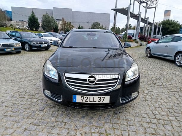 Opel Insígnia · Ano  2011 
