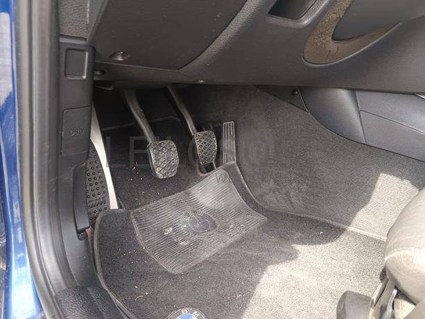 BMW 120d · Ano 2009