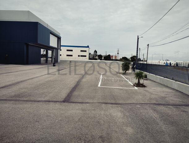 Armazém Industrial · Ponte de Rol, Torres Vedras