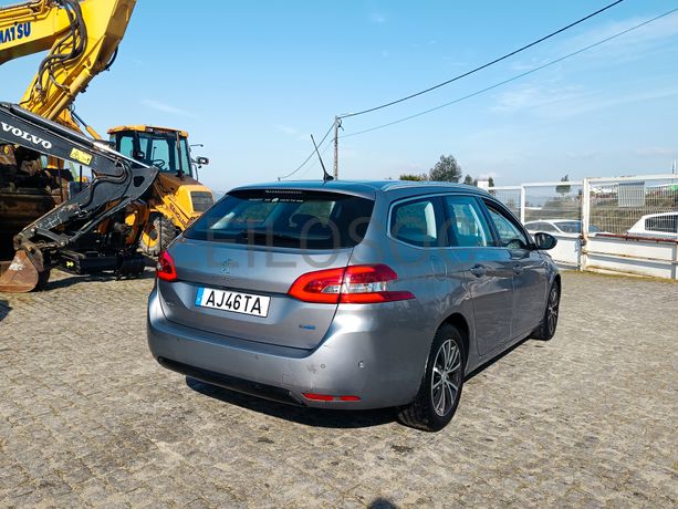 Peugeot 308 · Ano 2015