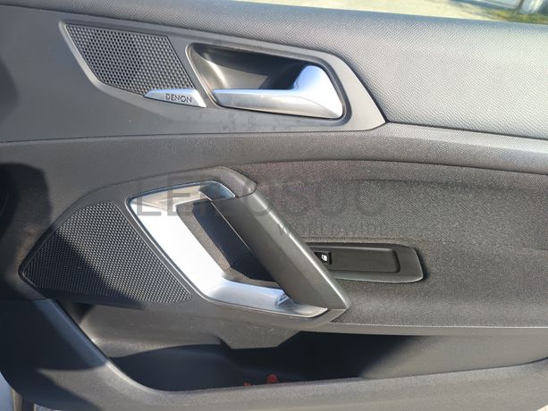 Peugeot 308 · Ano 2015