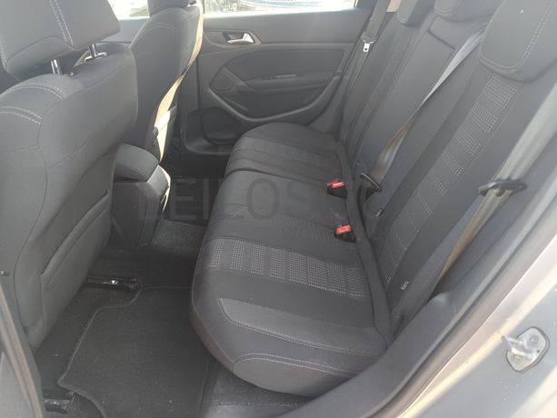 Peugeot 308 · Ano 2015