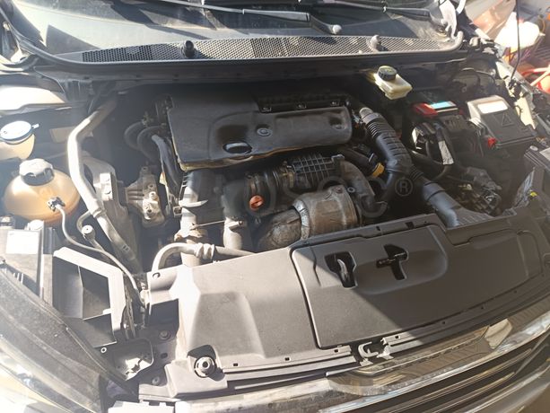 Peugeot 308 · Ano 2015